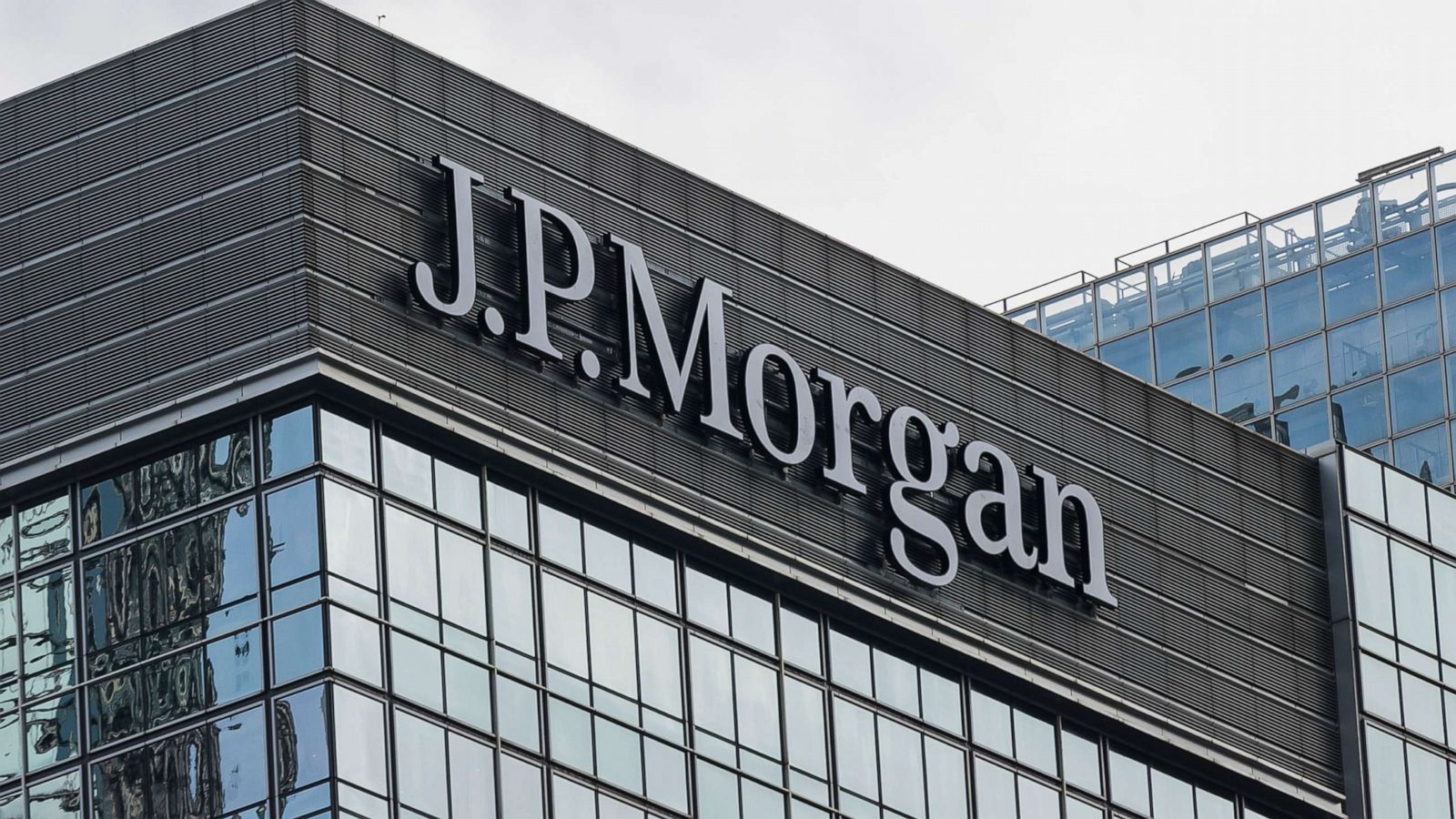 JP Morgan Chase & Co. Off Campus Recruitment Drive 2022| Hiring For Business Management Associate